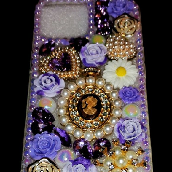 BRAND NEW, NEVER USED PHONE CASE (See size in description). - Picture 1 of 6